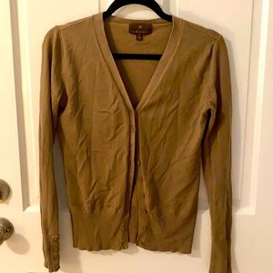 Fenn Wright Manson tan cardigan size medium